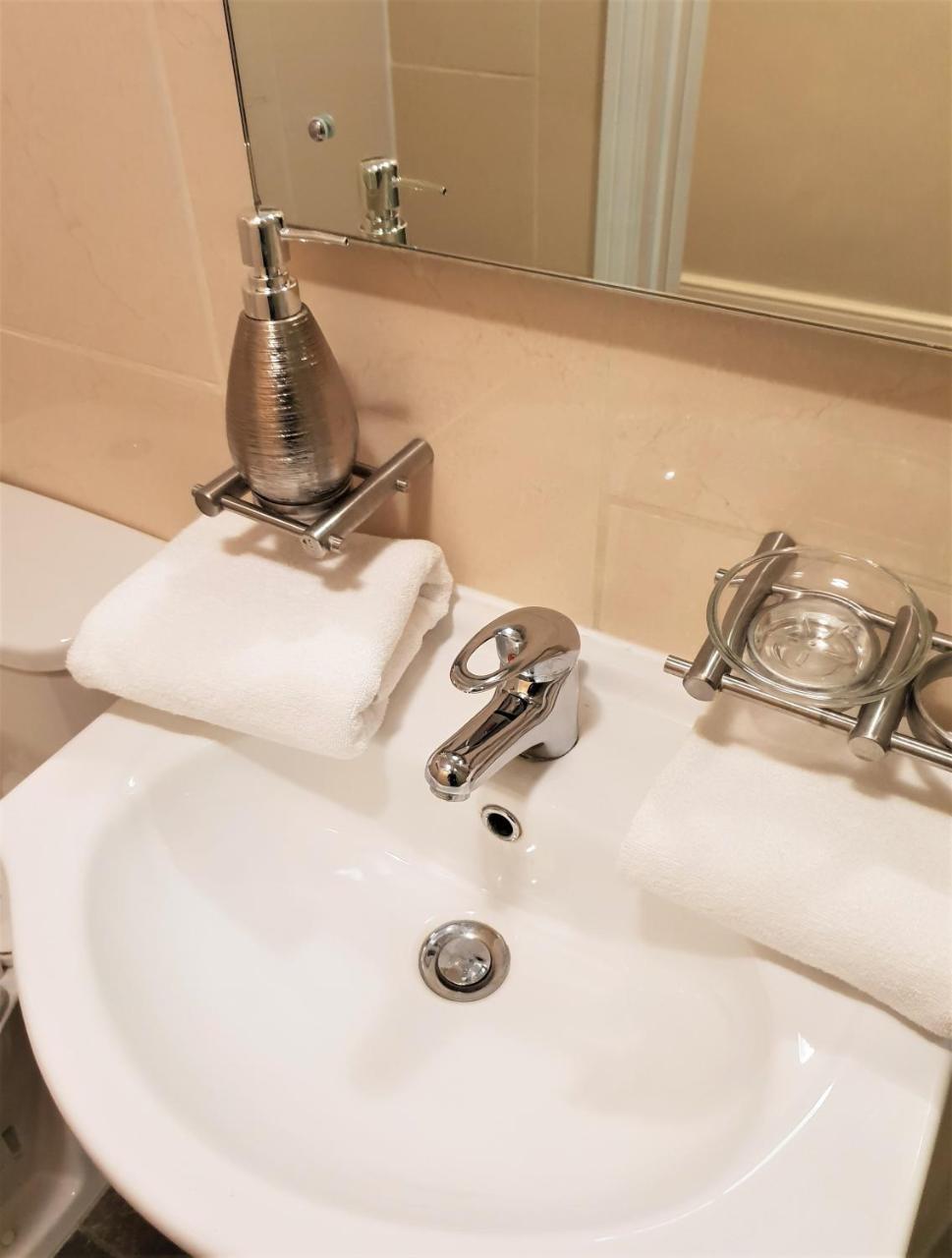 The King William Hotel Londra Esterno foto